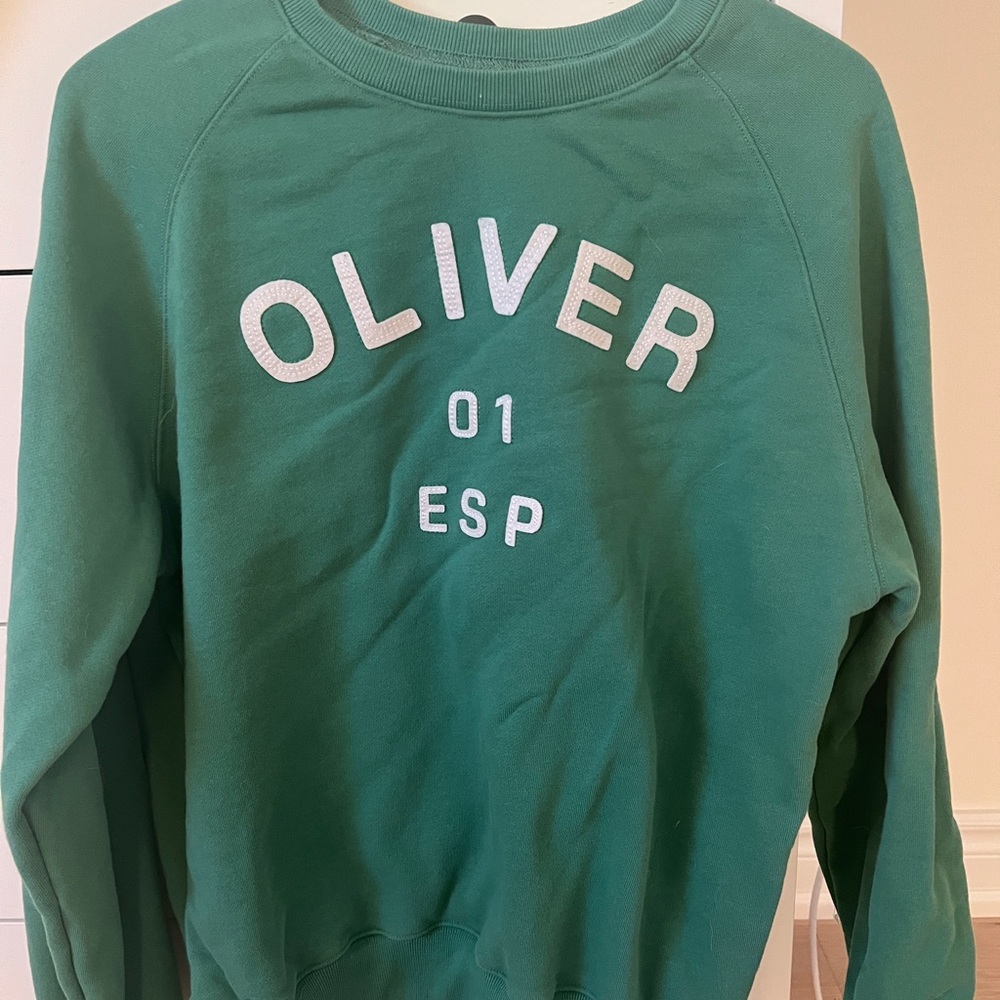 Korean brand women's Crewneck in Forest Green